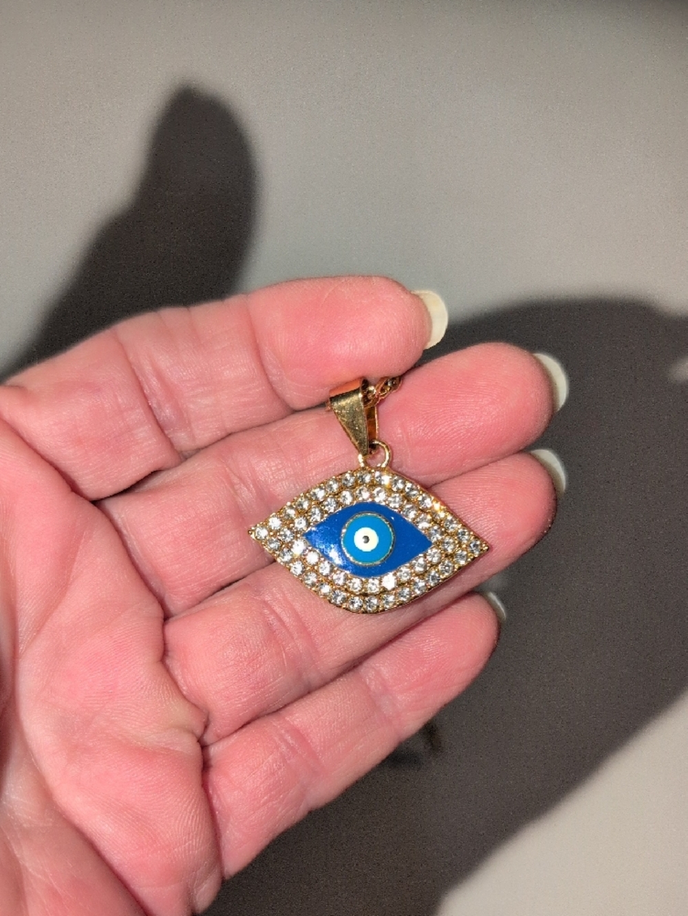 FASHION Gold-Tone Blue Evil Eye Pendant Necklace - Picture 3 of 7